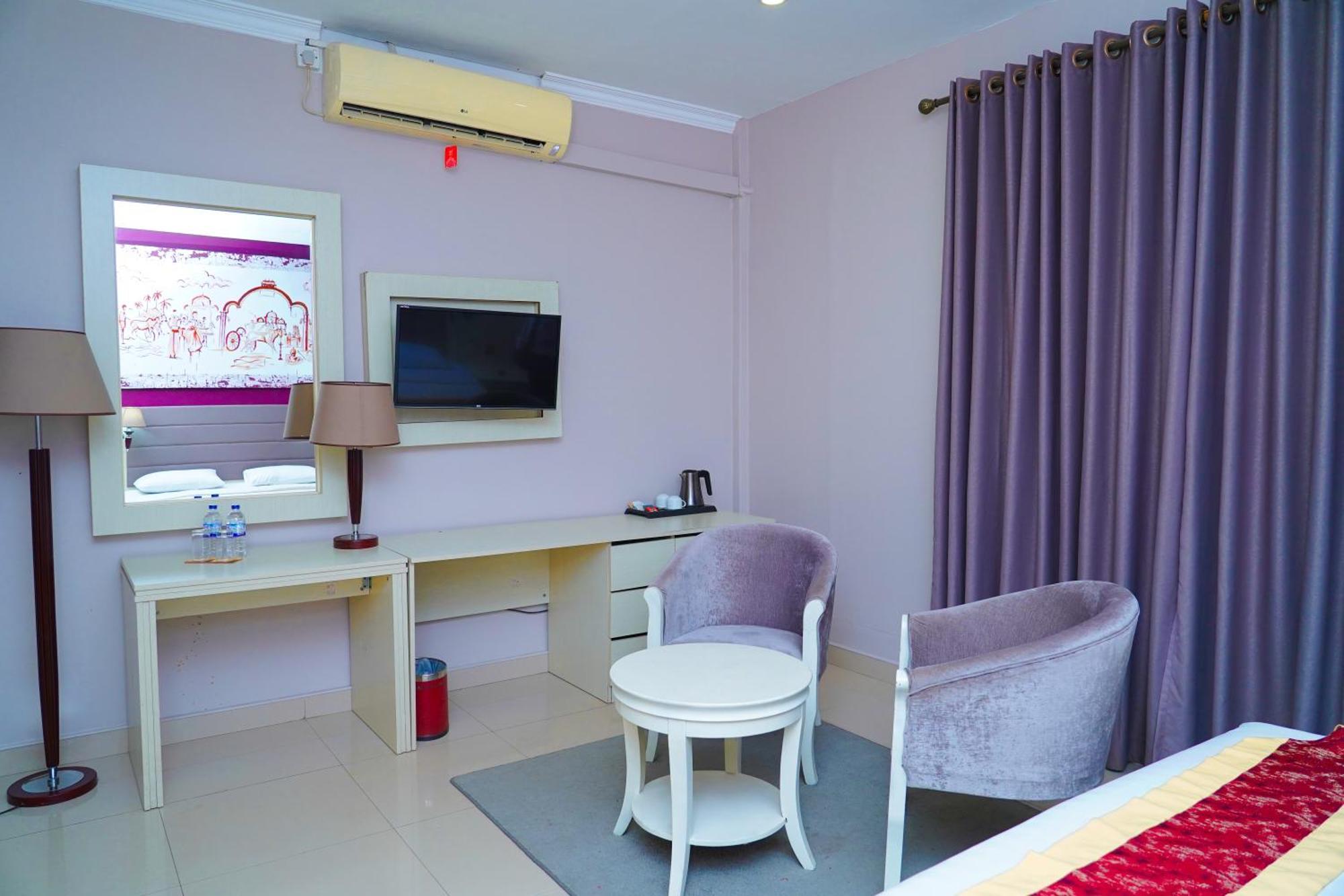 Tilko City Hotel Джафна Екстериор снимка
